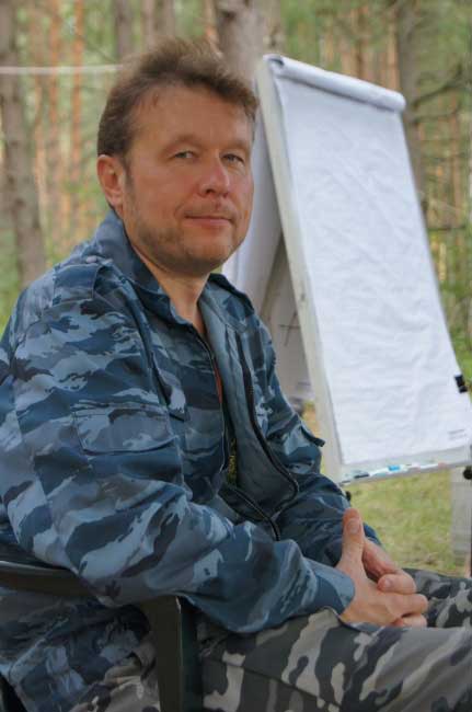Дмитрий Устинов